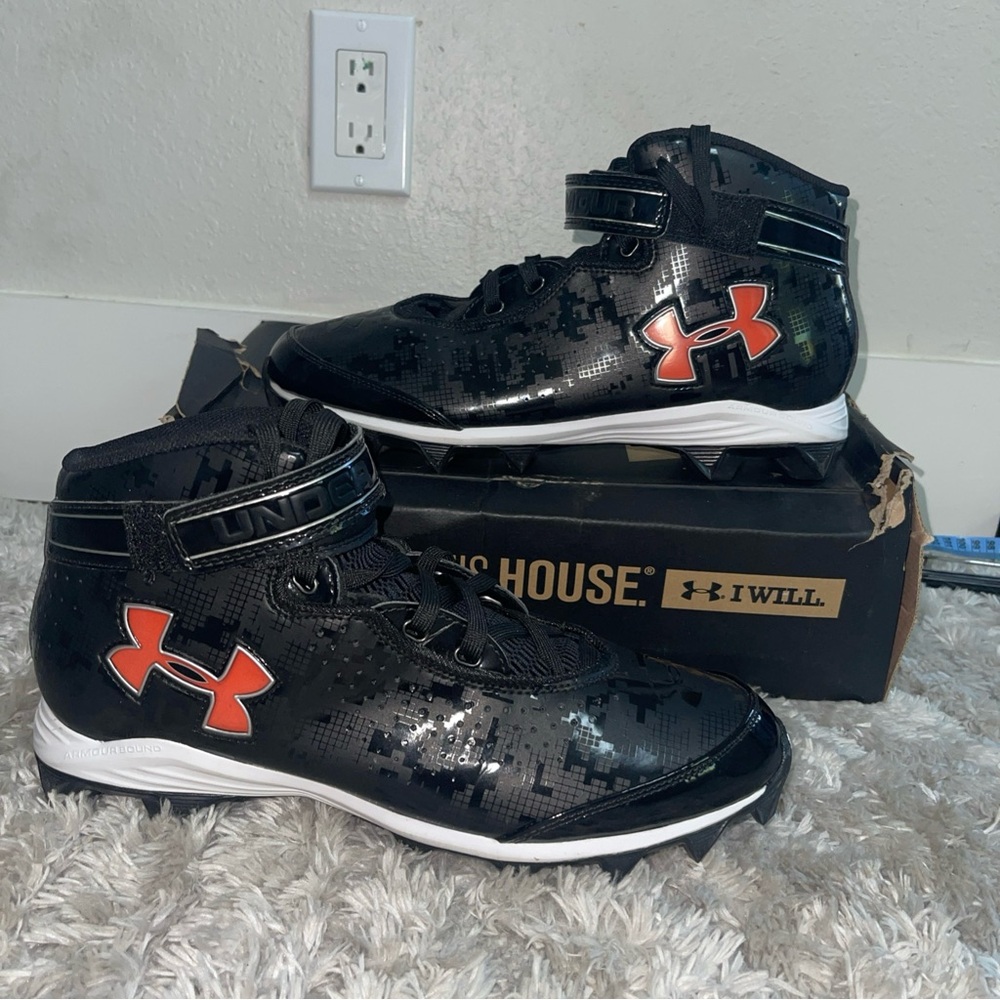 Under Armour Men’s Football Cleats size 12